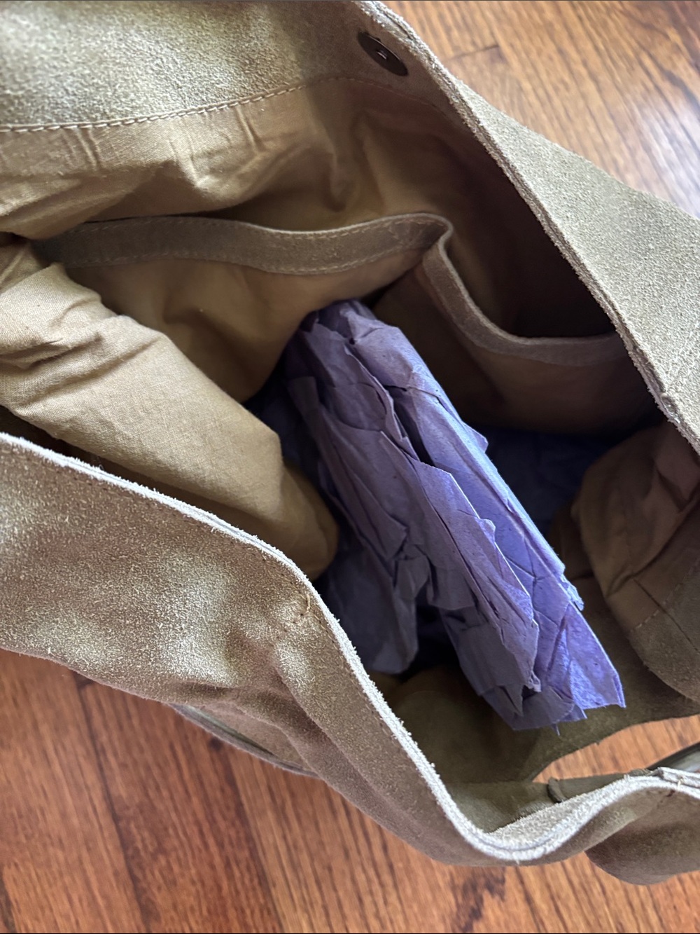 NWT Free People real suede leather bag with metal accents . Light sand color - Picture 4 of 7
